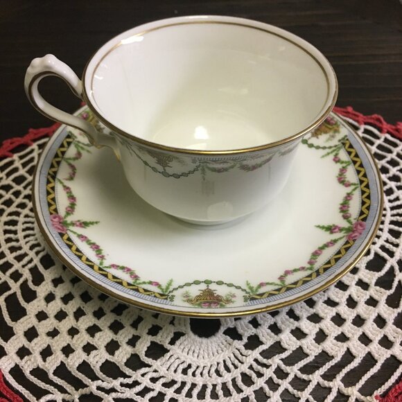 Cauldon England White Porcelain Floral Garland Teacup & Saucer - Picture 4 of 14